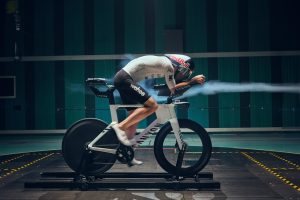 Canyon lanza al mercado su nueva Speedmax: la bici del récord del mundo de Laidlow