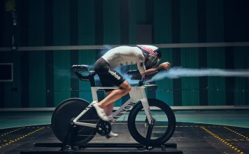 Canyon lanza al mercado su nueva Speedmax: la bici del récord del mundo de Laidlow Canyon lanza al mercado su nueva Speedmax: la bici del récord del mundo de Laidlow