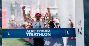 Alanis Siffert firma el triplete y agranda su leyenda en Alpe d'Huez.