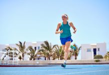 Charles-Barclay: “Estoy en plena forma y me encuentro en un buen momento para afrontar el Mundial Ironman” Lucy-Charles-Barclay entrenando en el Club La Santa. Fotografía Club La Santa.