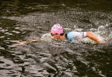 Koolhaas se reta en la piscina con los mejores antes de arrancar su pretemporada