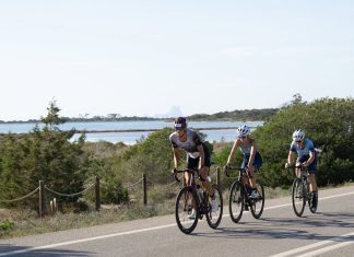 Más de 400 triatletas se dan cita este sábado en el XII Triatló Illa de Formentera XII Triatló Illa de Formentera PREVIA foto